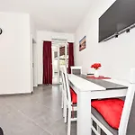 Zubcic-1 By Interhome Daire