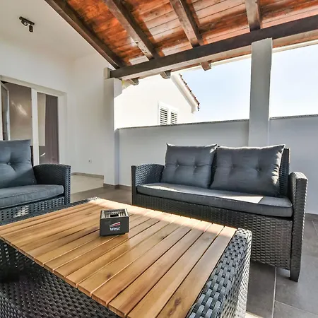 Zubcic-1 By Interhome *