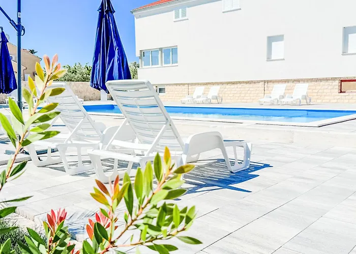 Zubcic-1 By Interhome Daire *