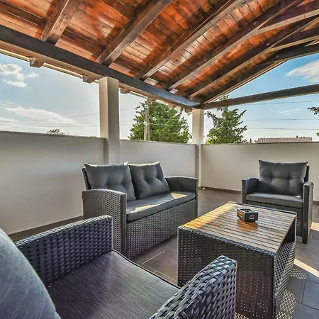 Zubcic-1 By Interhome *